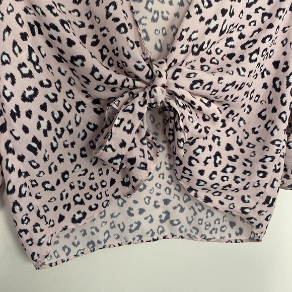 Leopard print tie front crop top US4 - Picture 3 of 7